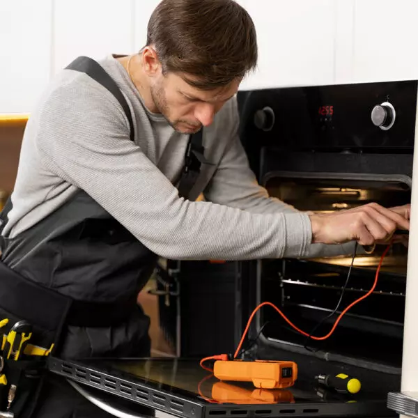 electrician-3-multimeter-11 Over ons